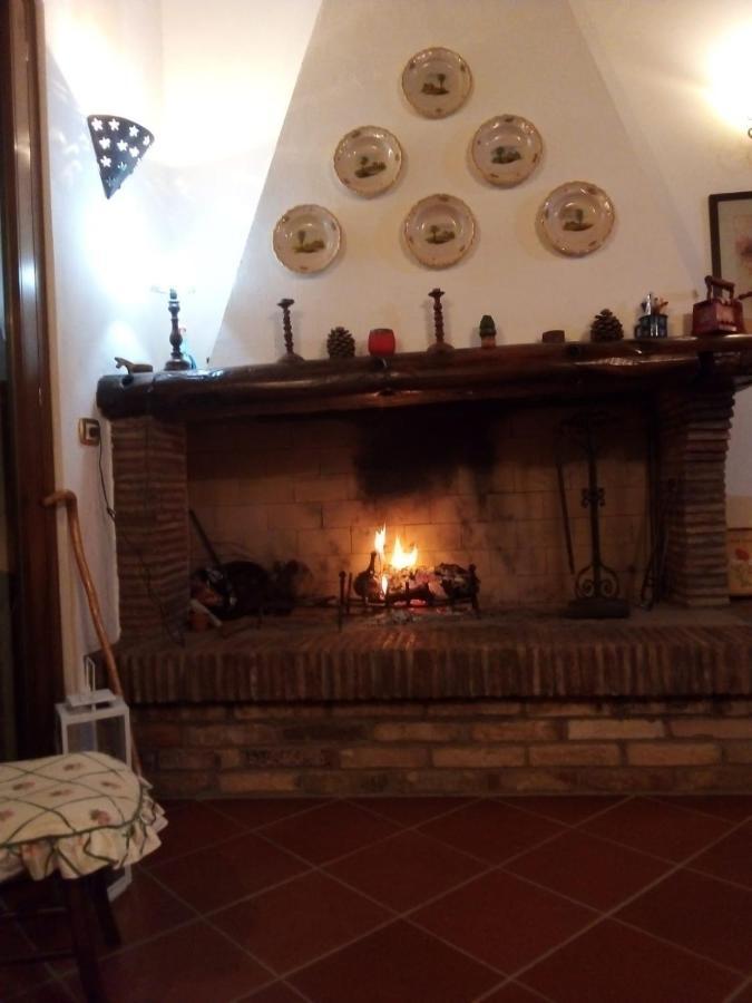 La Casetta Di Trignano Изола-дель-Гран-Сассо-д'Италия Экстерьер фото